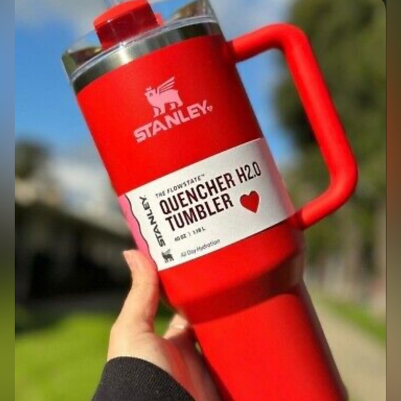 STANLEY THE QUENCHER H2.0 FLOWSTATE TUMBLER 40 OZ TARGET RED LIMITED EDITION NWT - Picture 3 of 14